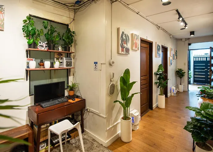 Homey And Cozey Poblacion Makati S12 Homestay Manila